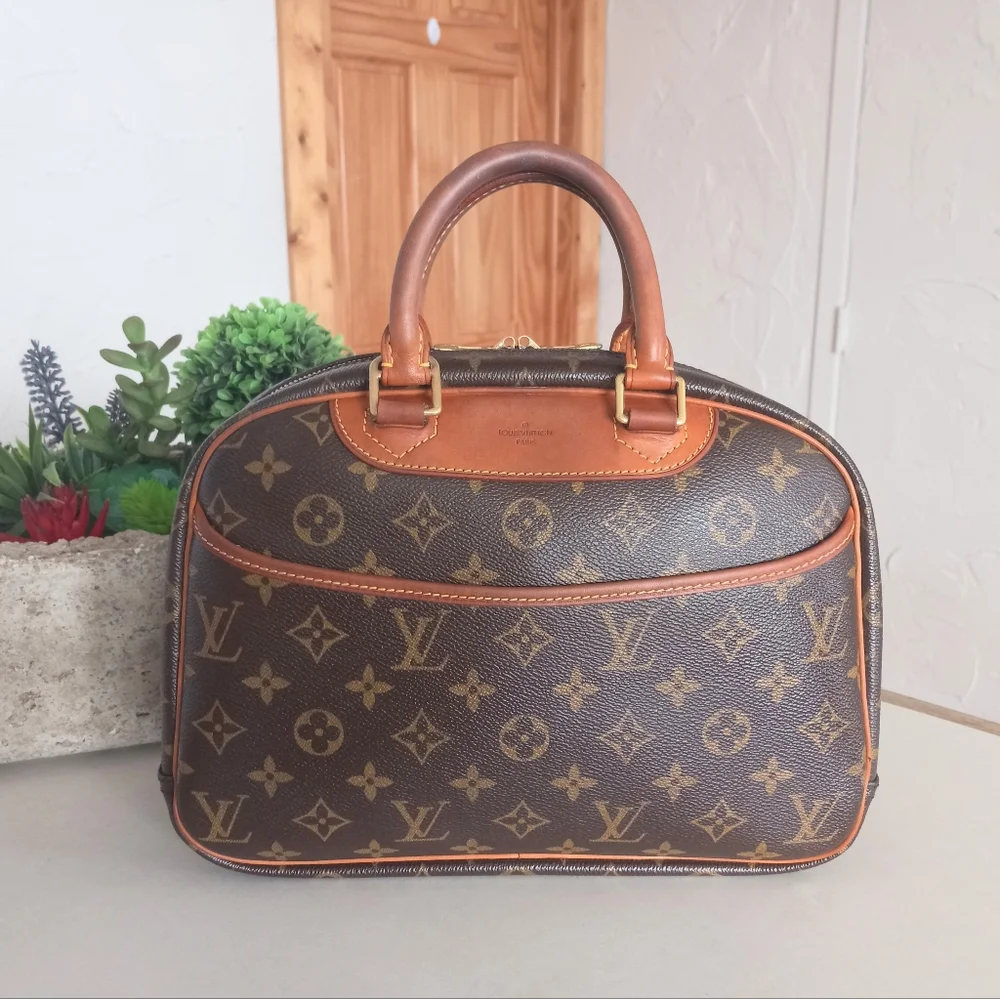 Louis Vuitton Trouville handbag in Brown Monogram Canvas